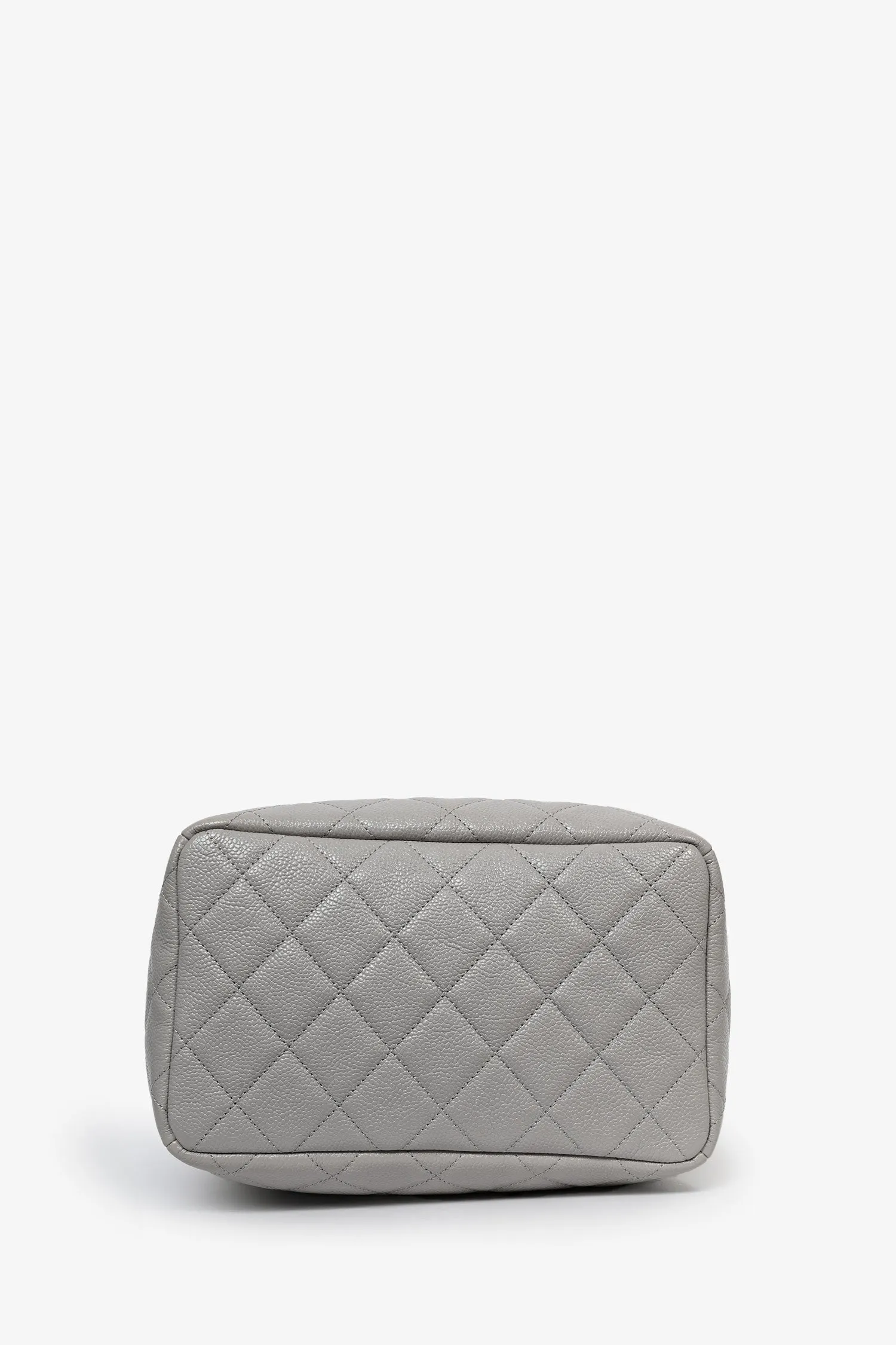 Pre-Loved Chanel? 2019/20 Grey Caviar Leather Drawstring Crossbody Bucket Bag