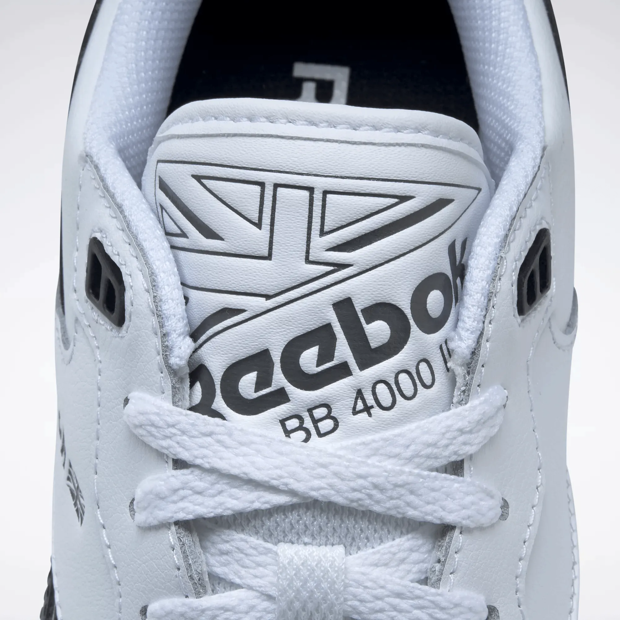 Chaussures Reebok BB 4000 II