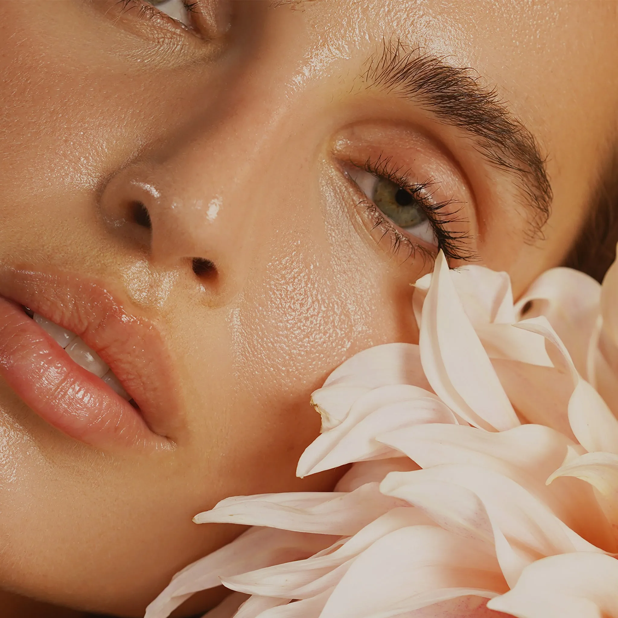 a tinted moisturizer,bubble moisturizer