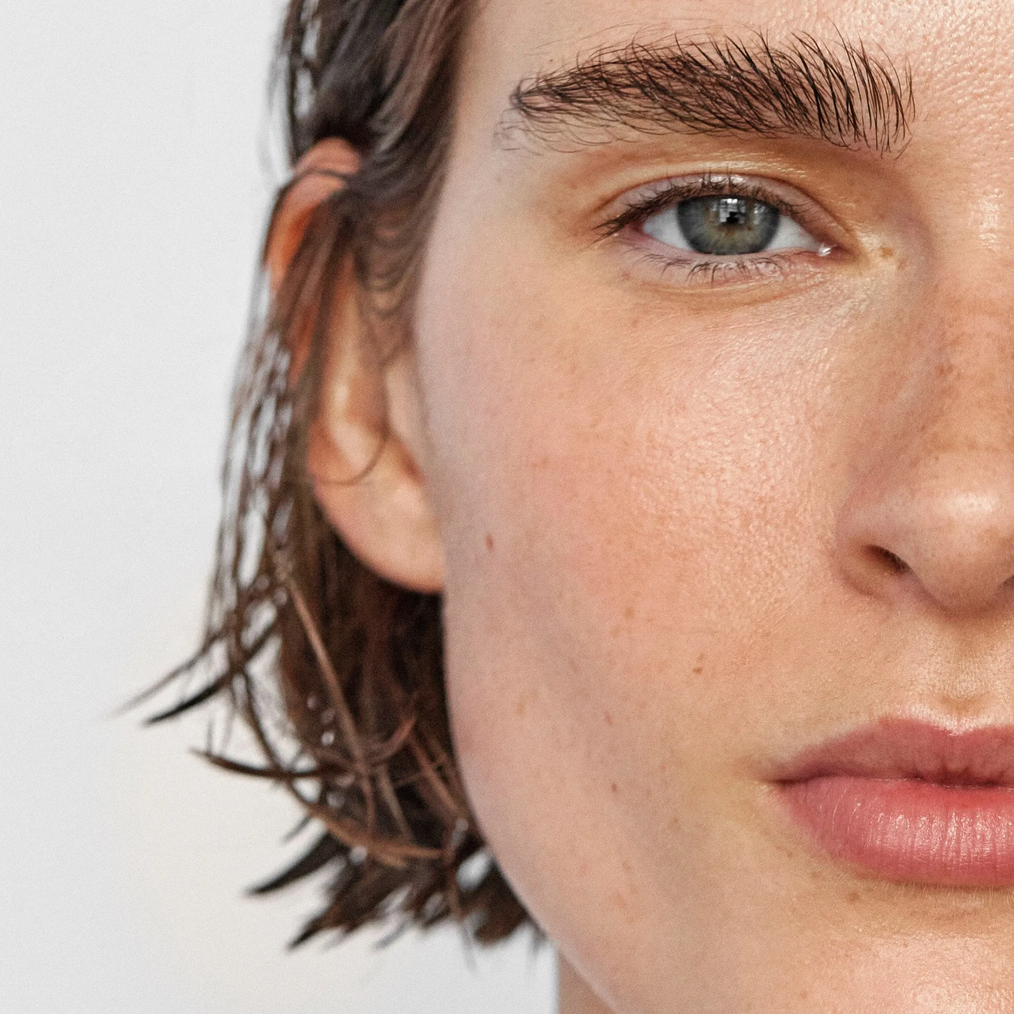 a tinted moisturizer,bubble moisturizer
