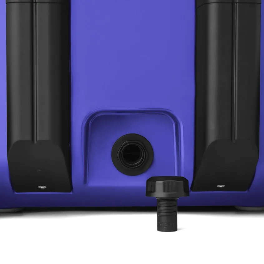 Roadie 32 Wheeled Cooler