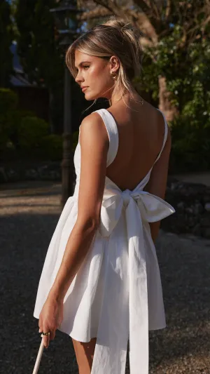 Sadzi Mini Dress - White,prom dresses,wedding guest dresses,homecoming dresses,bridesmaid dresses,cocktail dresses,women clothing,summer dresses,formal dresses,sundresses,mother of the bride dresses,quince clothing,bodycon dress,dress casual,dress design,d
