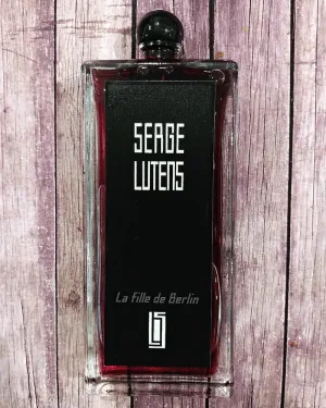 Serge Lutens LA FILLE DE BERLIN floral-perfume-women-glass
