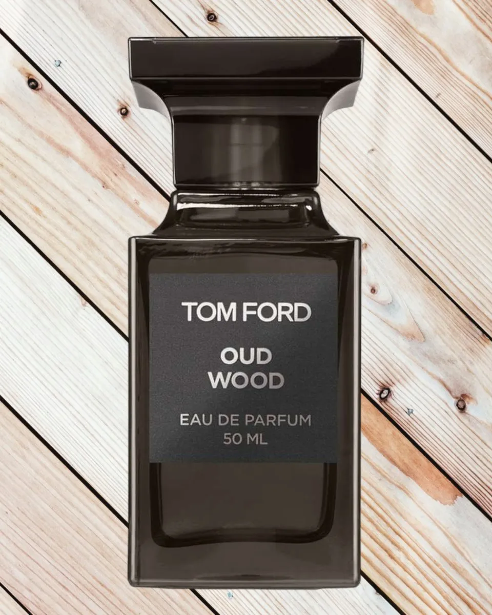 Tom Ford 'Private Blend' OUD WOOD floral-perfume-women-glass
