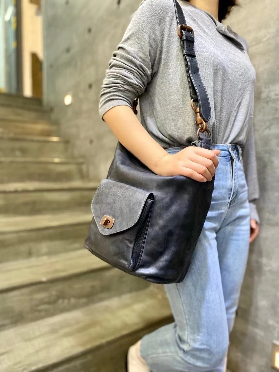 Vintage Full Grain Leather Hobo Shoulder Bag ?? Handcrafted Cowhide Leather Bucket Bag